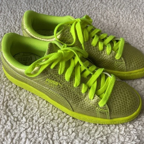 Puma Womens’ Basket Future Minimal Sneaker - Picture 10 of 16